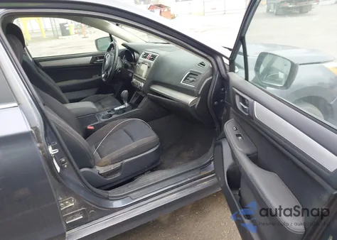 2017 Subaru Legacy 2.5I Premium z USA, uszkodzony, nr VIN 4S3BNAC65H3007455